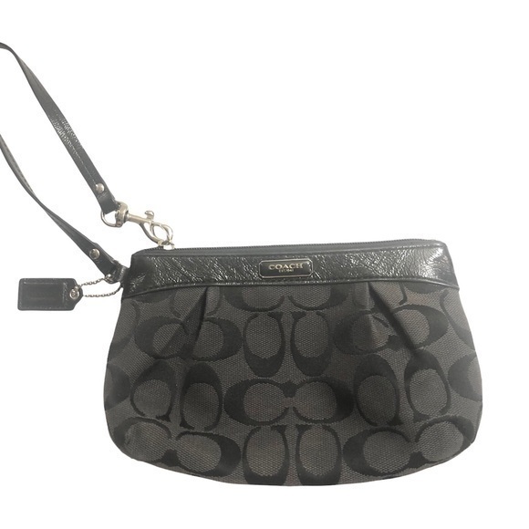 Coach black signature wristlet - Picture 1 of 5